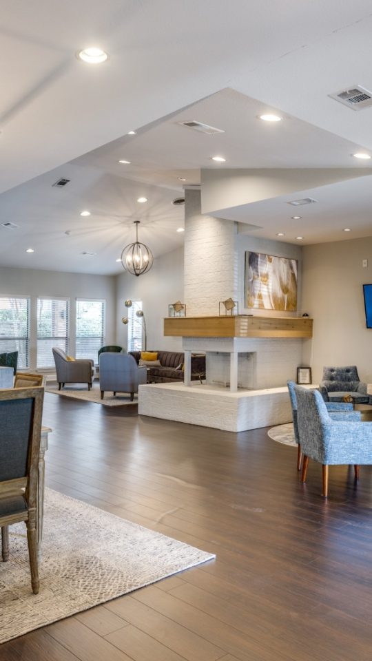 the living room and dining room at The Falltree Apartments